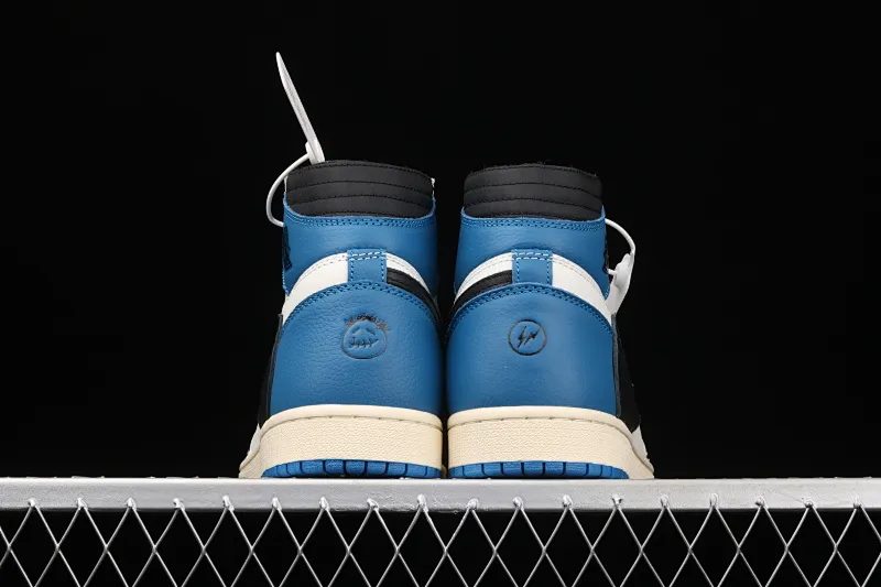 All Categories Air Jordan Jordan Series Basketball Shoes Air Jordan 1 High Travis Scott x Air Jordan 1 High OG AJ1 Lightning Overhead DH3227-105